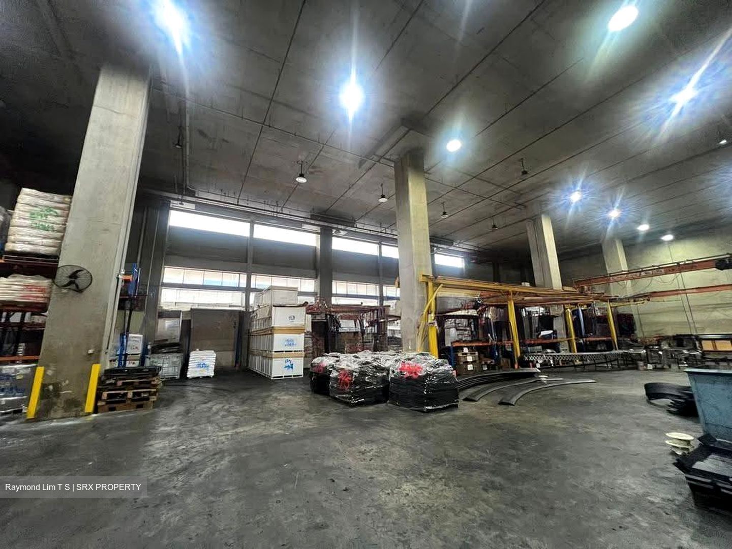 Pioneer Mall (D22), Factory #613316141